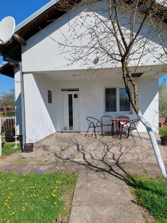Apartman Dijelovi Bijeljina Exterior foto