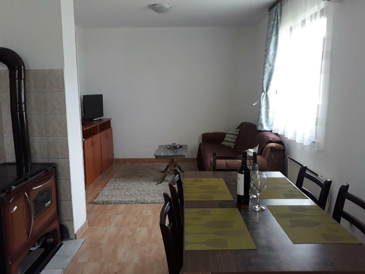 Apartman Dijelovi Bijeljina Exterior foto